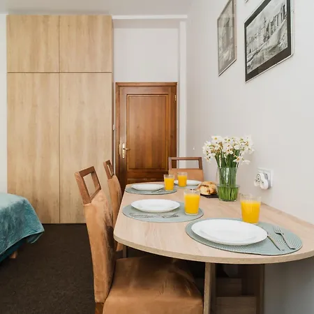 Totu Tkacka Old Town