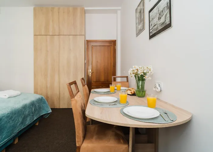 Totu Tkacka Old Town