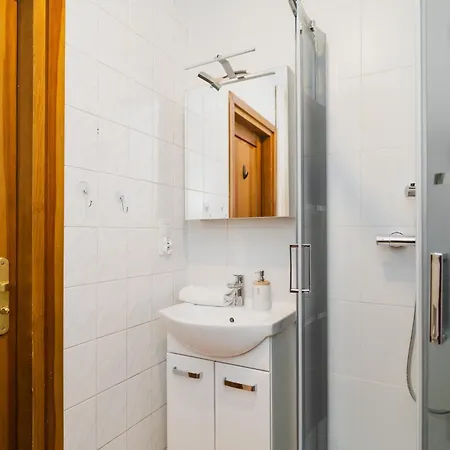 Totu Tkacka Old Town *