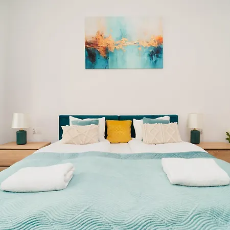 Totu Tkacka Old Town *