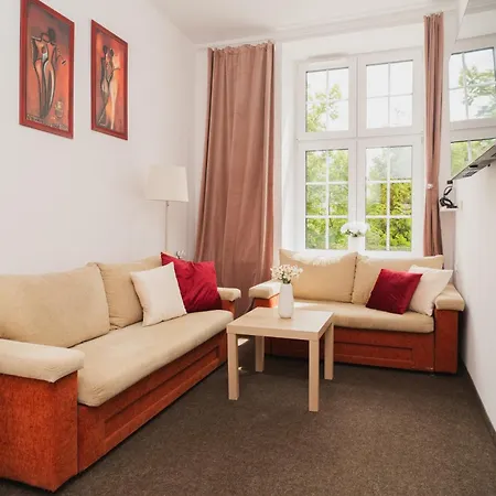 Totu Tkacka Old Town