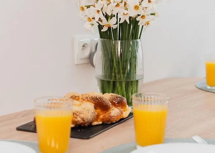 Totu Tkacka Old Town